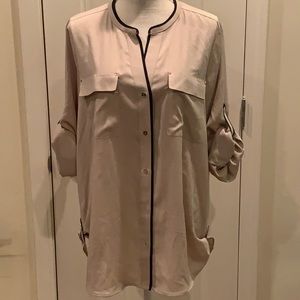 Calvin Klein, crew neck, roll sleeve blouse in XL